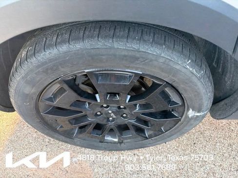 Used 2022 Kia Telluride EX w/ EX Premium Package AWD/4WD image 12