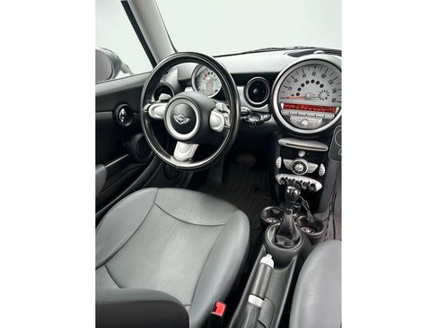 Used 2009 MINI Cooper Clubman Hardtop FWD image 11