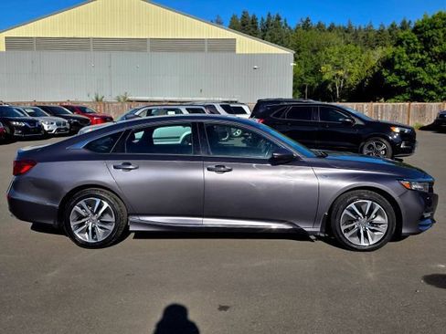 Used 2019 Honda Accord Touring image 8