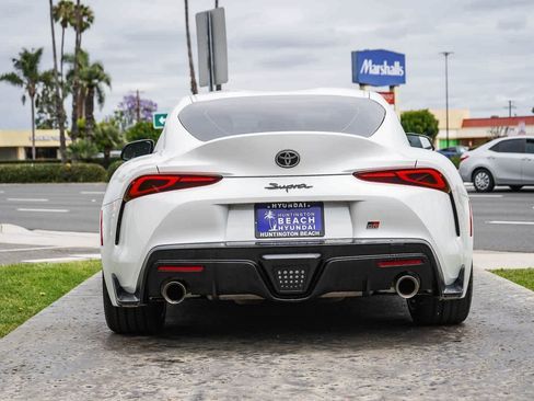 Used 2024 Toyota Supra RWD image 5