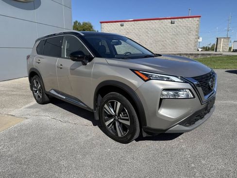 Used 2021 Nissan Rogue SL image 8