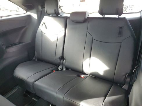 New 2026 Toyota Sienna Platinum image 13