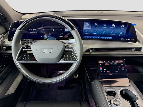 New 2026 Cadillac Vistiq Luxury image 23