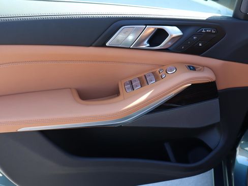 Used 2026 BMW X7 xDrive40i image 14