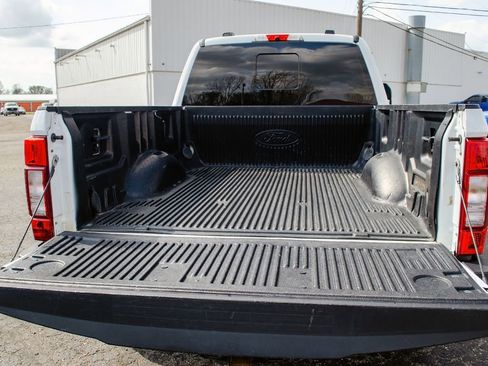 Used 2022 Ford F250 4x4 Crew Cab Super Duty image 6