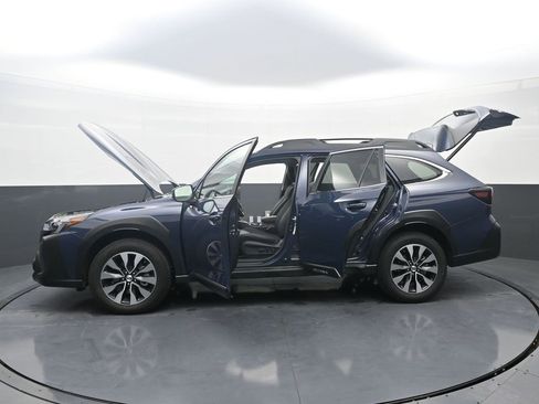 Used 2025 Subaru Outback Limited XT image 40