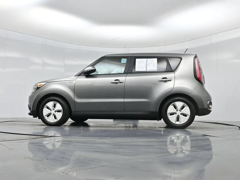 Used 2016 Kia Soul EV + FWD image 7