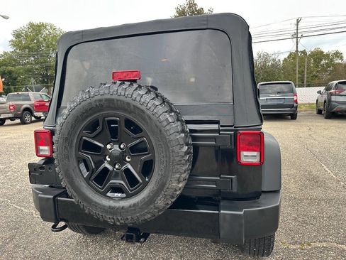 Used 2015 Jeep Wrangler Unlimited Sport image 12