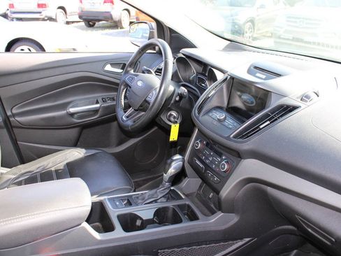 Used 2018 Ford Escape SEL AWD/4WD image 12