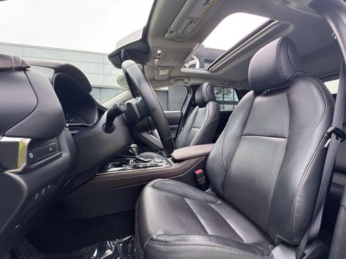 Used 2020 MAZDA CX-30 AWD w/ Premium Package image 3