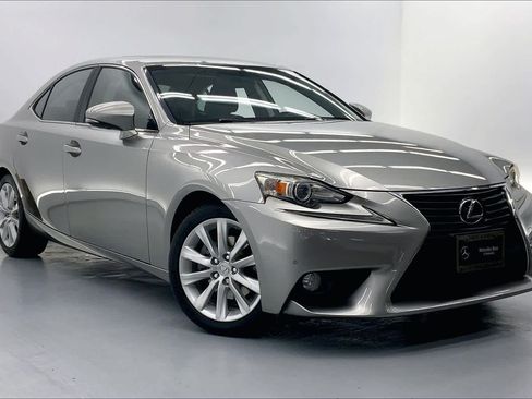 Used 2014 Lexus IS 250 RWD image 6