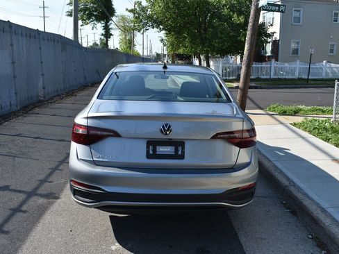 Used 2024 Volkswagen Jetta S FWD image 5