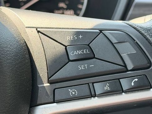 Used 2024 Nissan Altima 2.5 SV FWD image 16