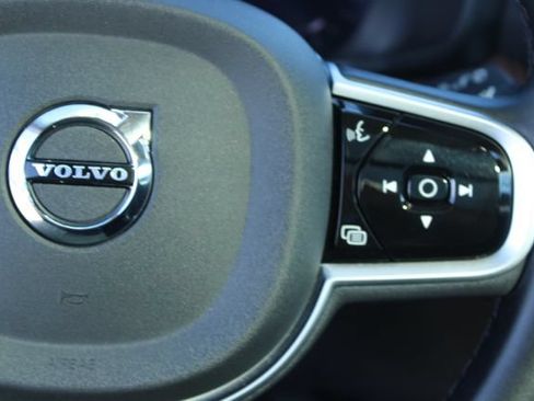 Used 2025 Volvo V60 B5 Cross Country Plus AWD/4WD image 21