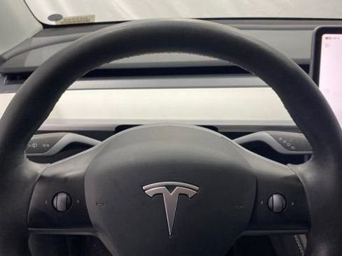 Used 2023 Tesla Model Y Long Range image 29