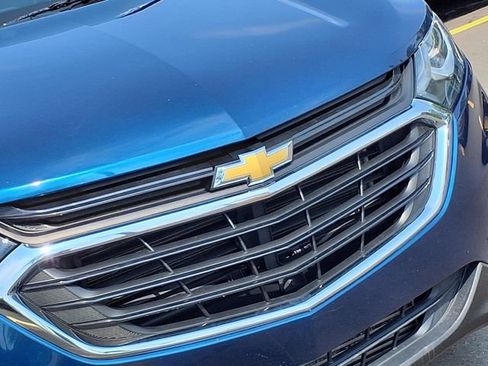 Used 2020 Chevrolet Equinox LT AWD/4WD image 32