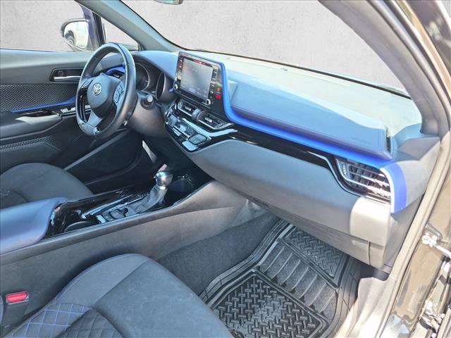 Used 2021 Toyota C-HR XLE FWD image 19