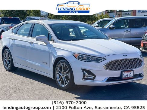 Used 2019 Ford Fusion Titanium FWD image 5