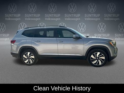 Used 2025 Volkswagen Atlas SE FWD image 3