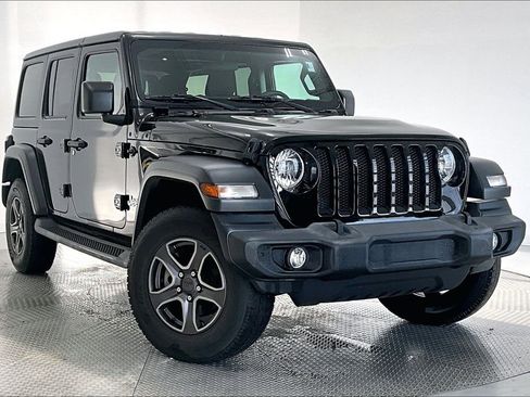 Used 2019 Jeep Wrangler Unlimited Sport S image 11