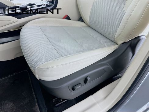 Used 2023 Buick Envision Preferred image 27