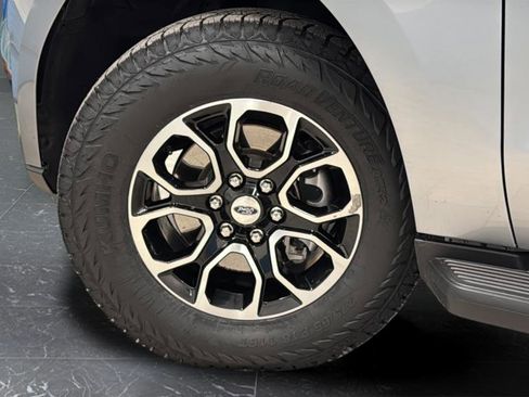 Used 2024 Ford Expedition Max XLT image 39