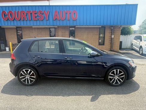 Used 2017 Volkswagen Golf SE w/ Driver Assistance Package FWD image 12
