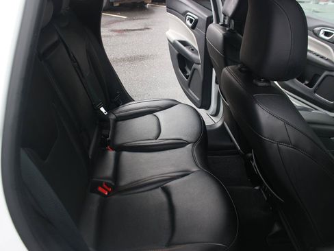 Used 2023 Jeep Compass Limited AWD/4WD image 30