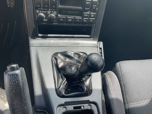 Used 1992 MAZDA MX-5 Miata RWD image 16