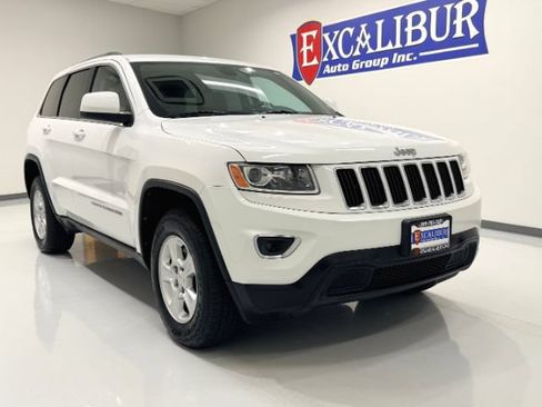 Used 2014 Jeep Grand Cherokee Laredo w/ Quick Order Package 23E AWD/4WD image 6