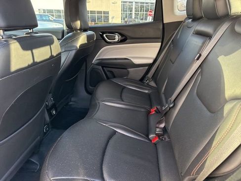 Used 2022 Jeep Compass Limited image 18