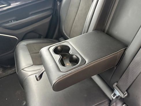 Used 2022 Jeep Grand Cherokee Altitude image 18