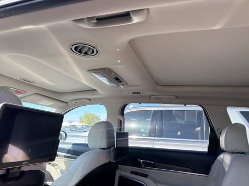 Used 2023 Kia Telluride SX image 10