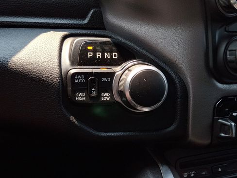 Used 2019 RAM 1500 Big Horn AWD/4WD image 15