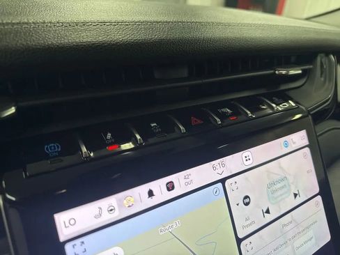 Used 2023 Jeep Grand Cherokee 4WD 4xe image 20