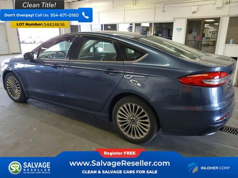 Used 2019 Ford Fusion SE FWD image 3