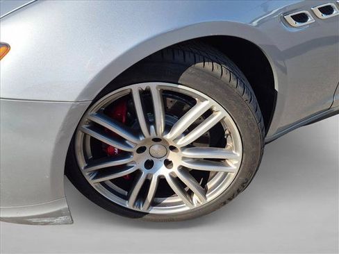 Used 2016 Maserati Quattroporte S Q4 AWD/4WD image 10
