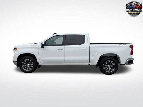 Used 2023 Chevrolet Silverado 1500 LT AWD/4WD image 3