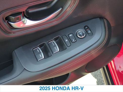 Used 2025 Honda HR-V Sport image 13
