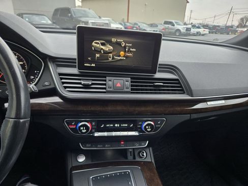 Used 2019 Audi Q5 2.0T Premium Plus w/ Premium Plus Package image 16