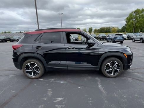 Certified 2023 Chevrolet TrailBlazer RS w/ Sun and Liftgate Package image 9
