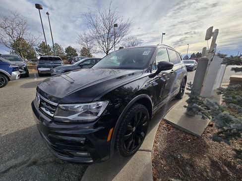 Used 2021 Volkswagen Tiguan SE R-Line image 1