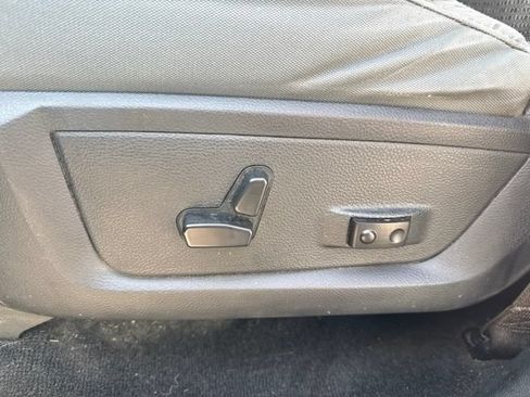 Used 2015 RAM 3500 Big Horn w/ Black Appearance Group AWD/4WD image 24
