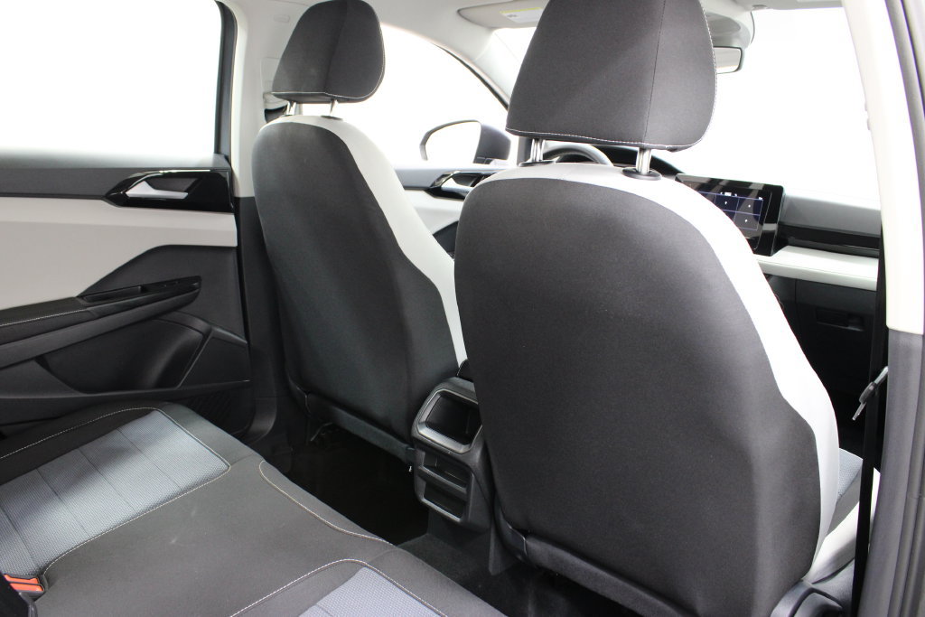 Certified 2026 Volkswagen Taos S FWD image 18