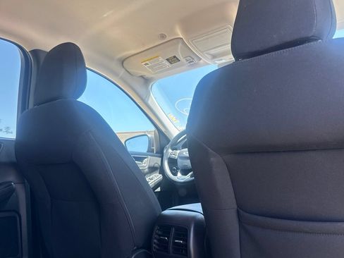 Used 2025 Ford Escape Active AWD/4WD image 31