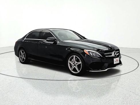 Used 2017 Mercedes-Benz C 300 4MATIC Sedan image 9