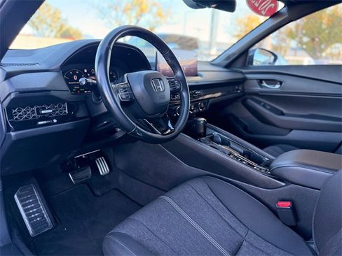 Used 2023 Honda Accord Sport image 10