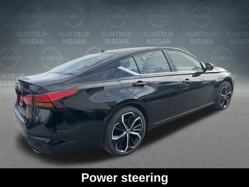 Used 2025 Nissan Altima 2.5 SR image 7