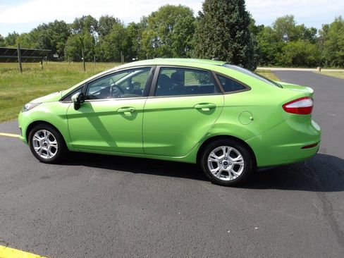 Used 2014 Ford Fiesta SE FWD image 10