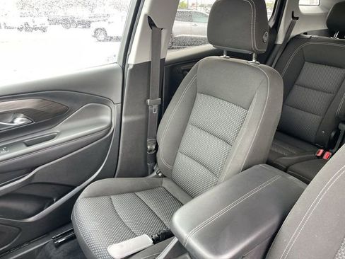 Used 2022 GMC Terrain SLE w/ Driver Convenience Package AWD/4WD image 23